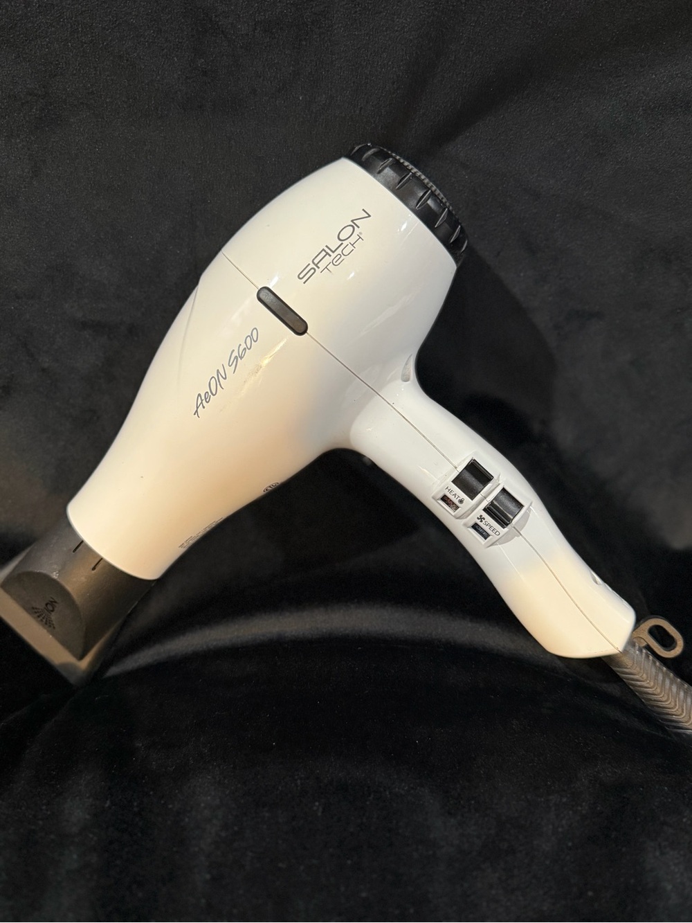 Salon Tech AeON S600 Professional Hair
Dryer